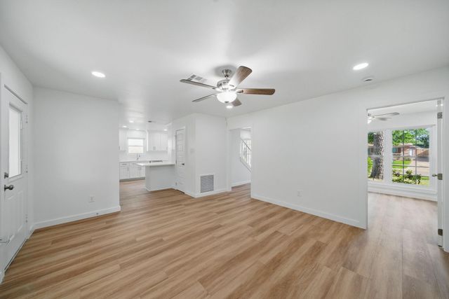 9711 Derrik Drive, Houston, TX 77080