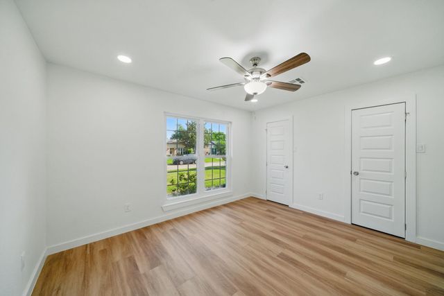 9711 Derrik Drive, Houston, TX 77080