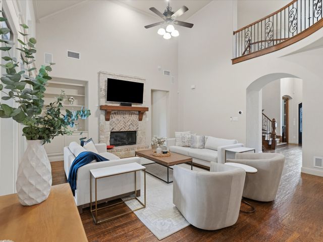 1020 Holy Grail Drive, Lewisville, TX 75056