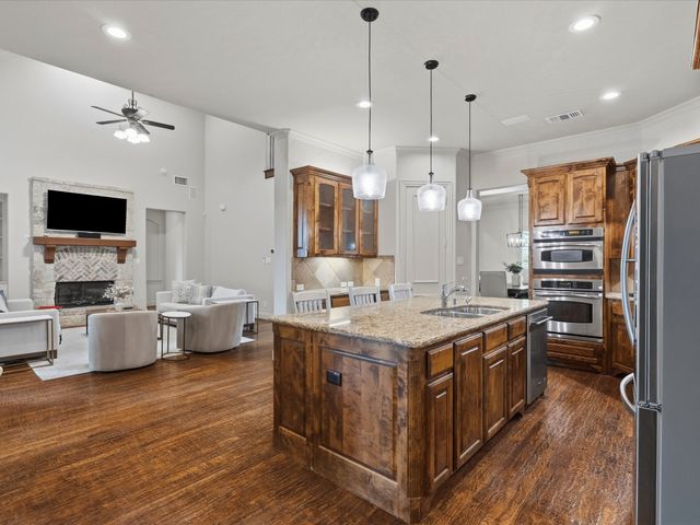 1020 Holy Grail Drive, Lewisville, TX 75056