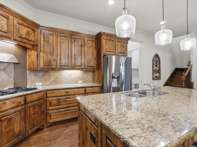 1020 Holy Grail Drive, Lewisville, TX 75056
