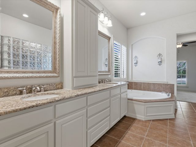 1020 Holy Grail Drive, Lewisville, TX 75056