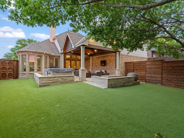 1020 Holy Grail Drive, Lewisville, TX 75056