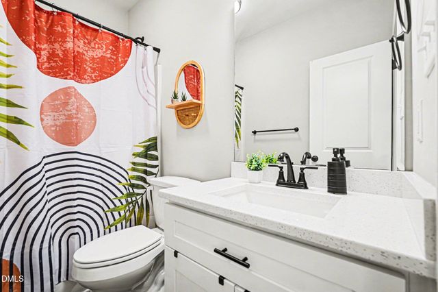 807 A Peedin Street, Selma, NC 27576