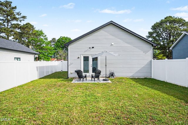 807 A Peedin Street, Selma, NC 27576