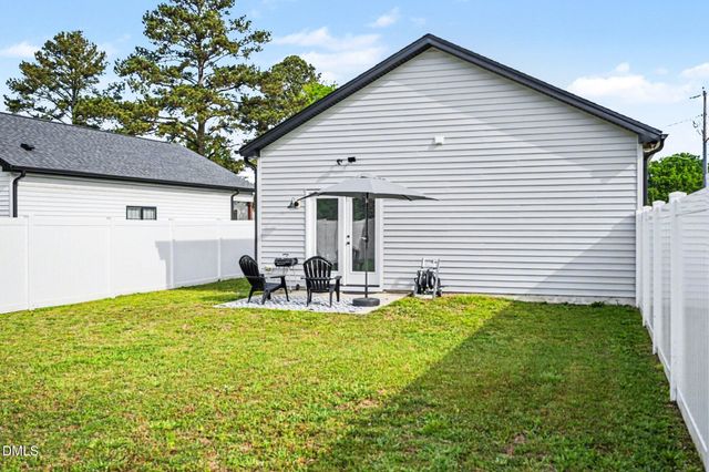 807 A Peedin Street, Selma, NC 27576