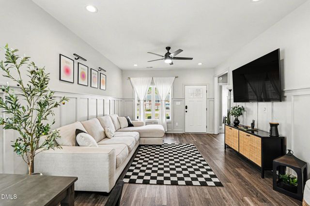 807 A Peedin Street, Selma, NC 27576