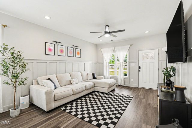 807 A Peedin Street, Selma, NC 27576