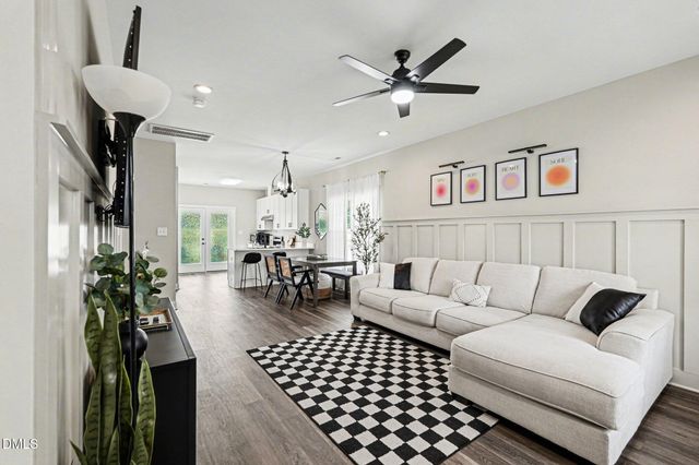 807 A Peedin Street, Selma, NC 27576