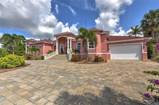 4409 Crews CT, Port Charlotte, FL 33952