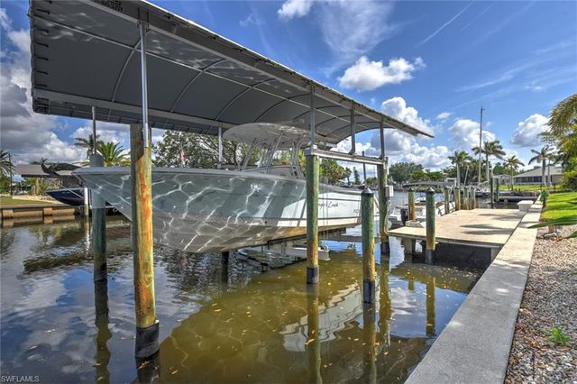 4409 Crews CT, Port Charlotte, FL 33952