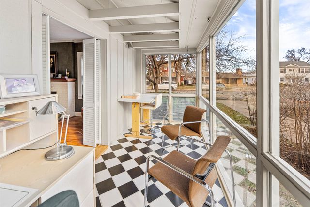 311 Sunset Dr, Salina, KS 67401