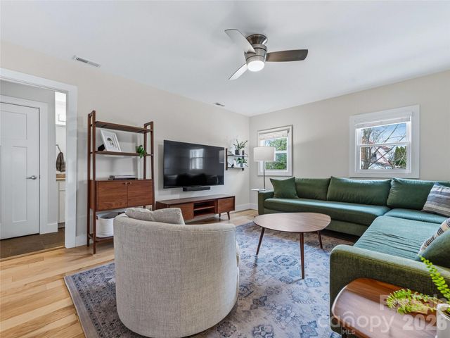 159 Virginia Avenue, Asheville, NC 28806