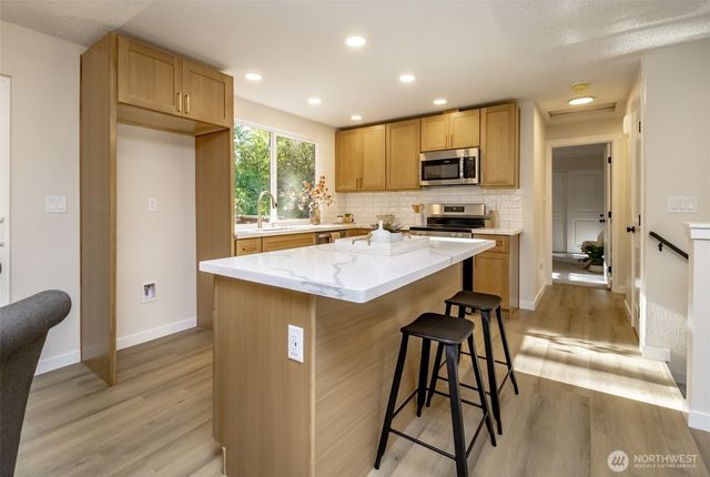 3696 SE Greenbriar Place, Port Orchard, WA 98366