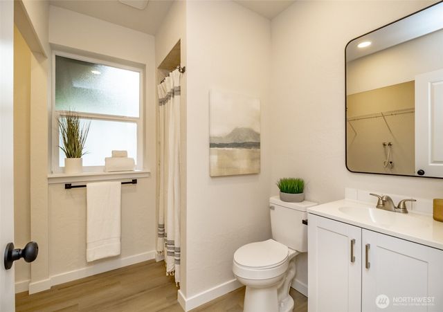 3696 SE Greenbriar Place, Port Orchard, WA 98366