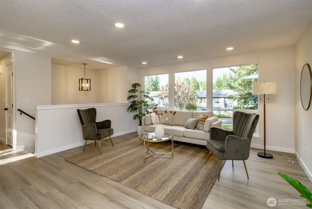 3696 SE Greenbriar Place, Port Orchard, WA 98366