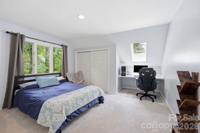202 Riva Ridge Drive, Fairview, NC 28730