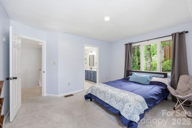 202 Riva Ridge Drive, Fairview, NC 28730