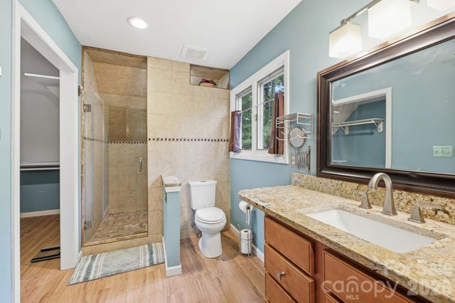 202 Riva Ridge Drive, Fairview, NC 28730