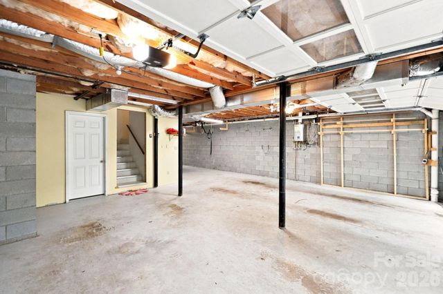 202 Riva Ridge Drive, Fairview, NC 28730