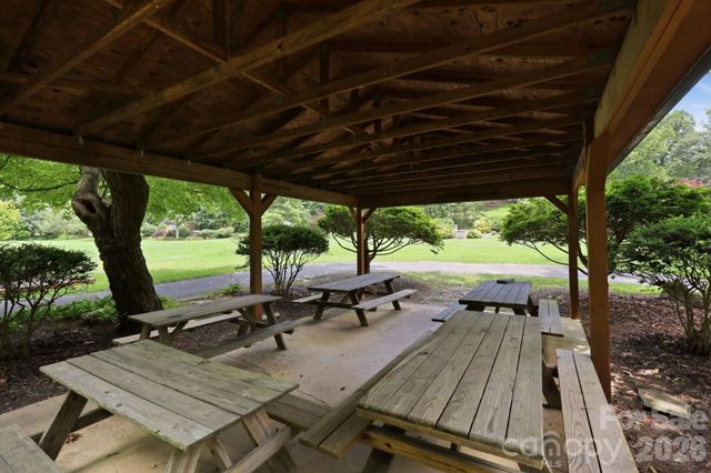 202 Riva Ridge Drive, Fairview, NC 28730
