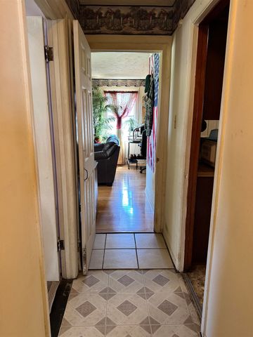 3083 CHERRY RD, Memphis, TN 38118