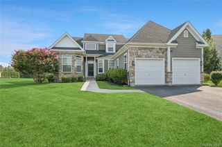 537 Hartmanns Farm Road, Riverhead, NY 11901