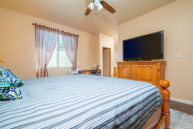 3232 Calle Nueva Vista, Santa Fe, NM 87507