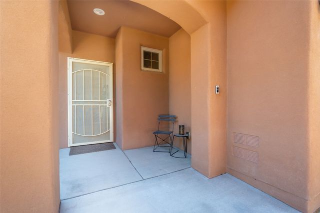 3232 Calle Nueva Vista, Santa Fe, NM 87507