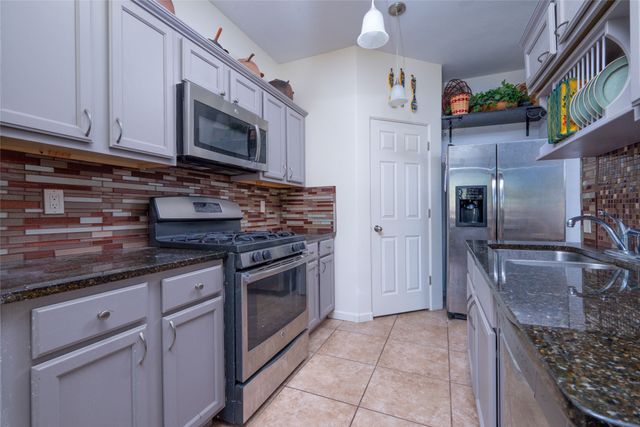 3232 Calle Nueva Vista, Santa Fe, NM 87507