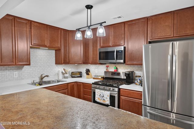 303 Brookfield Drive 303, Jackson, NJ 08527