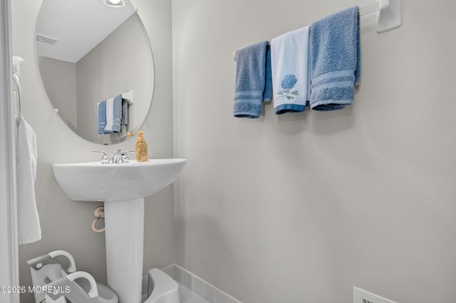 303 Brookfield Drive 303, Jackson, NJ 08527