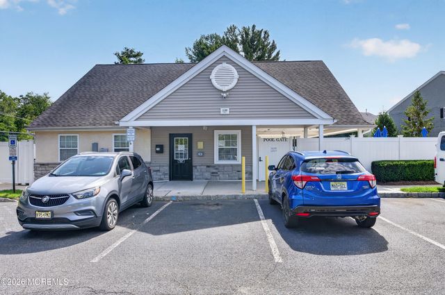303 Brookfield Drive 303, Jackson, NJ 08527