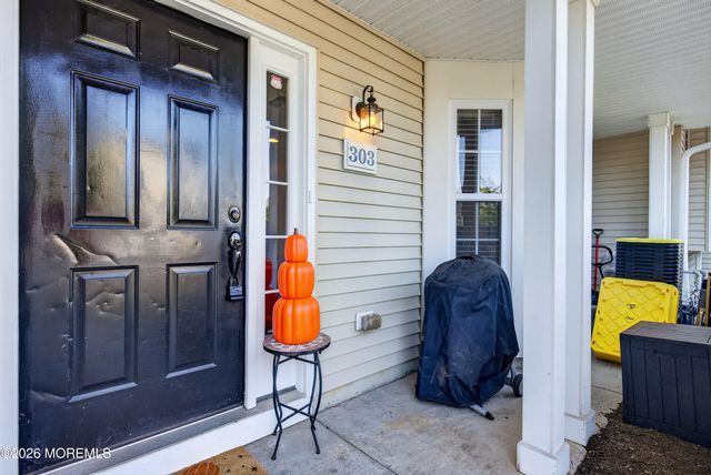 303 Brookfield Drive 303, Jackson, NJ 08527