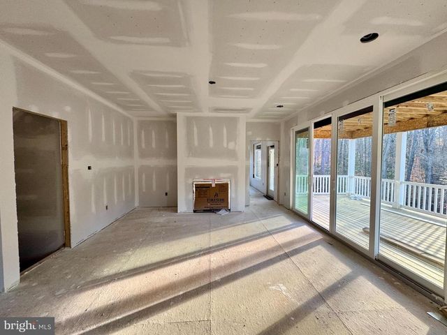 515 NOAHS LANDING DR, Bumpass, VA 23024