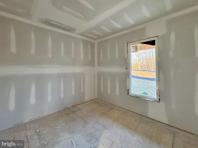 515 NOAHS LANDING DR, Bumpass, VA 23024