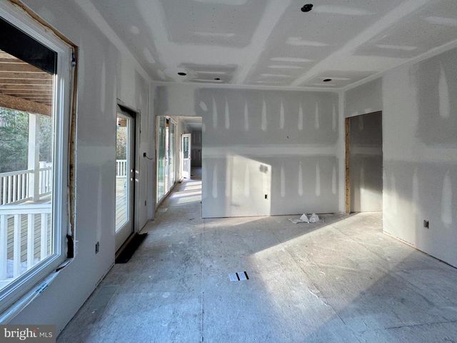 515 NOAHS LANDING DR, Bumpass, VA 23024