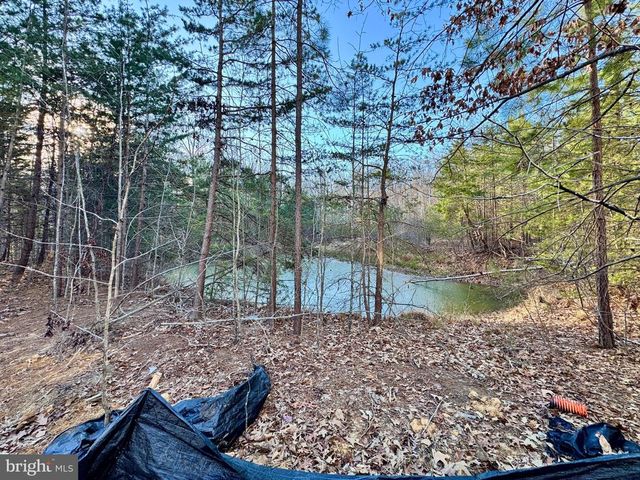 515 NOAHS LANDING DR, Bumpass, VA 23024