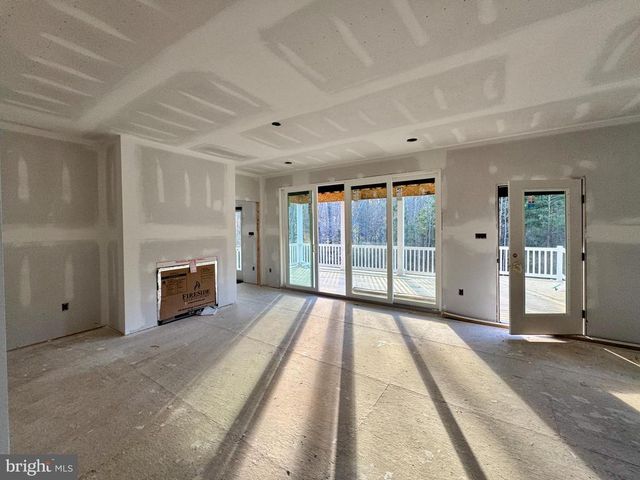 515 NOAHS LANDING DR, Bumpass, VA 23024