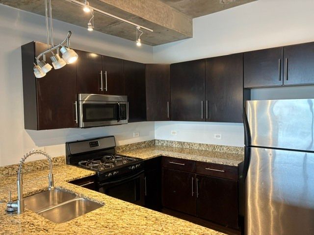1610 W FULLERTON Avenue 409, Chicago, IL 60614