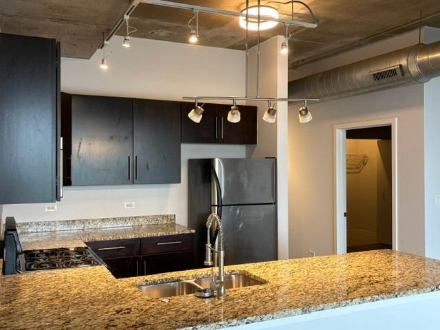 1610 W FULLERTON Avenue 409, Chicago, IL 60614