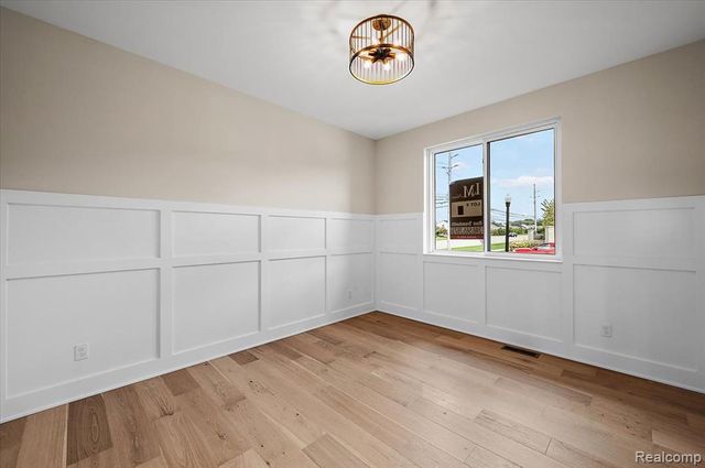 50999 Mistwood Drive, Macomb, MI 48042