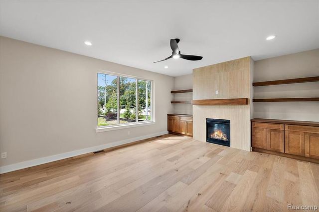 50999 Mistwood Drive, Macomb, MI 48042