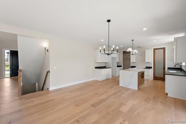 50999 Mistwood Drive, Macomb, MI 48042