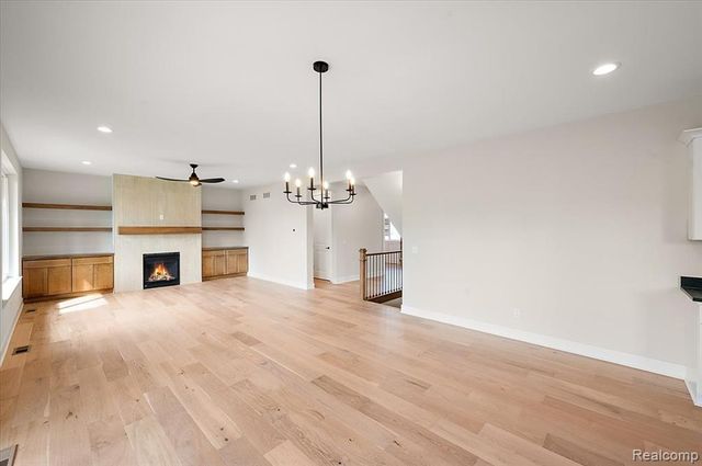 50999 Mistwood Drive, Macomb, MI 48042