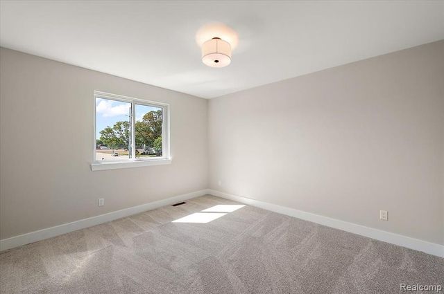 50999 Mistwood Drive, Macomb, MI 48042