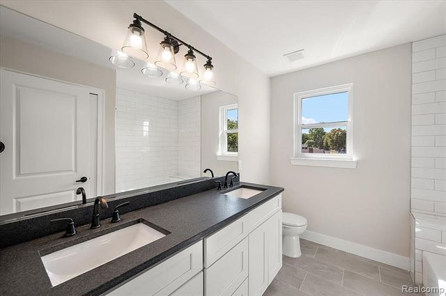 50999 Mistwood Drive, Macomb, MI 48042