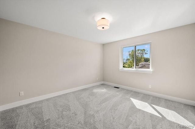 50999 Mistwood Drive, Macomb, MI 48042