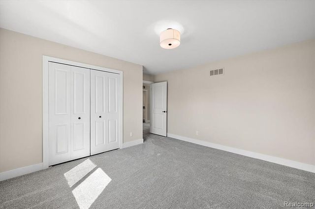 50999 Mistwood Drive, Macomb, MI 48042