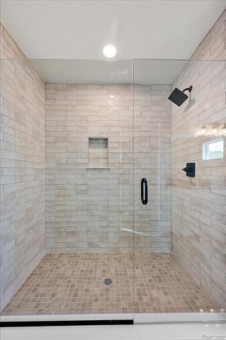 50999 Mistwood Drive, Macomb, MI 48042